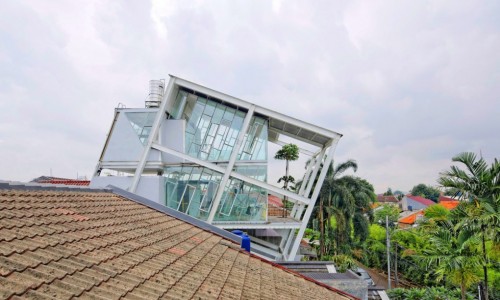 Curious Slanted House in Jakarta critiques establishment architecture