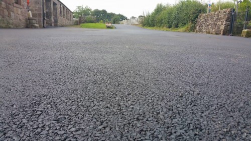 UK tests cheaper, longer-lasting roads made with recycled plastic