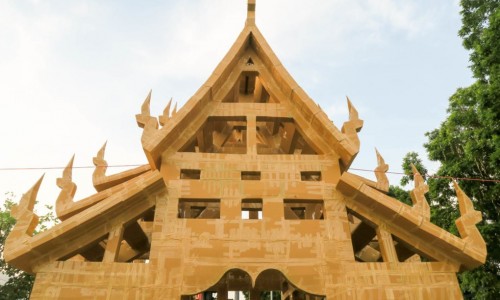 Colossal cardboard temple pops up in Chiang Mai in just one day